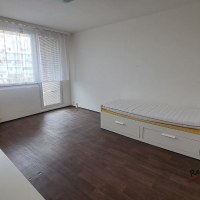 305_9811187329.jpg